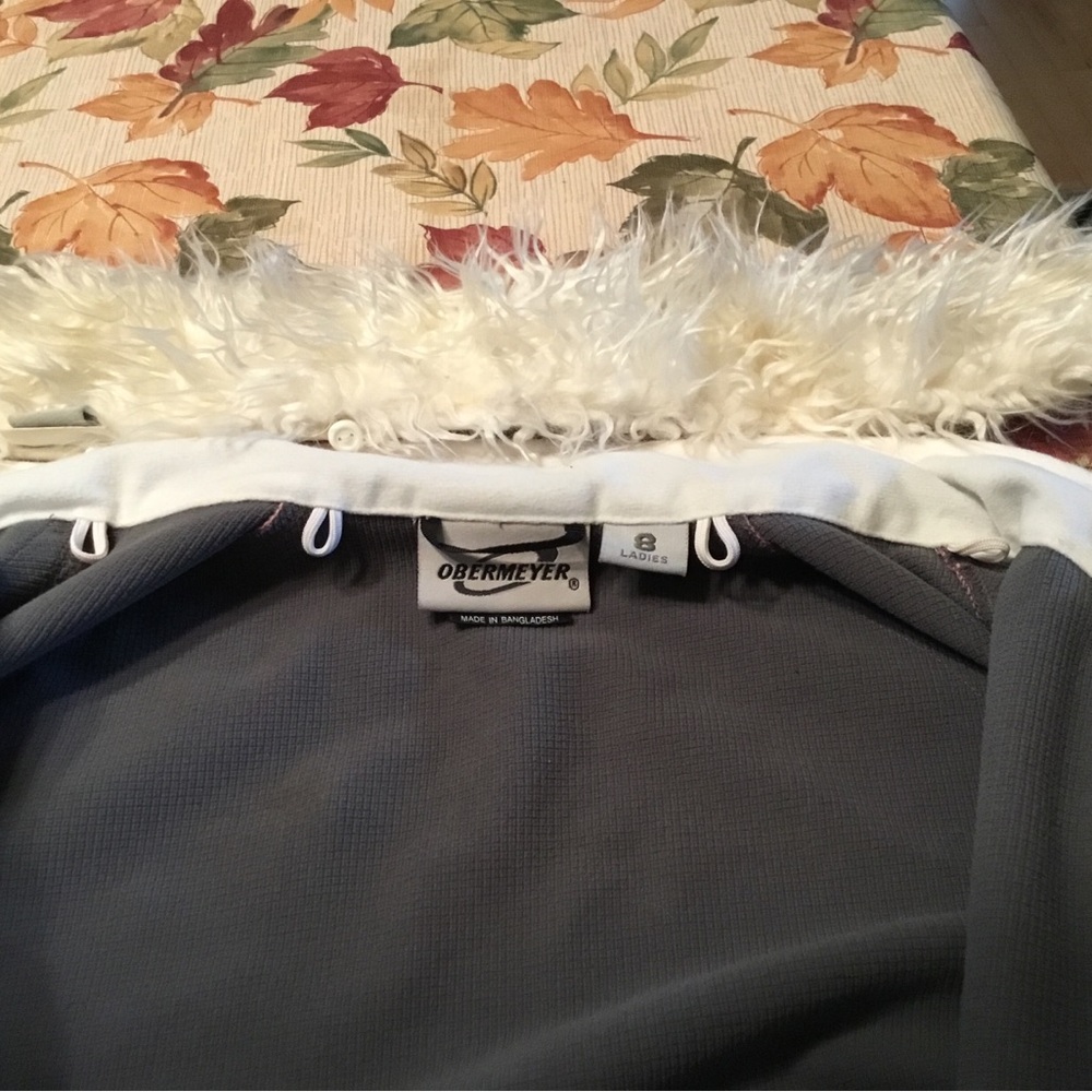 Obermeyer Women's Pink Jacket w detachable faux fur collar. - Picture 5 of 5